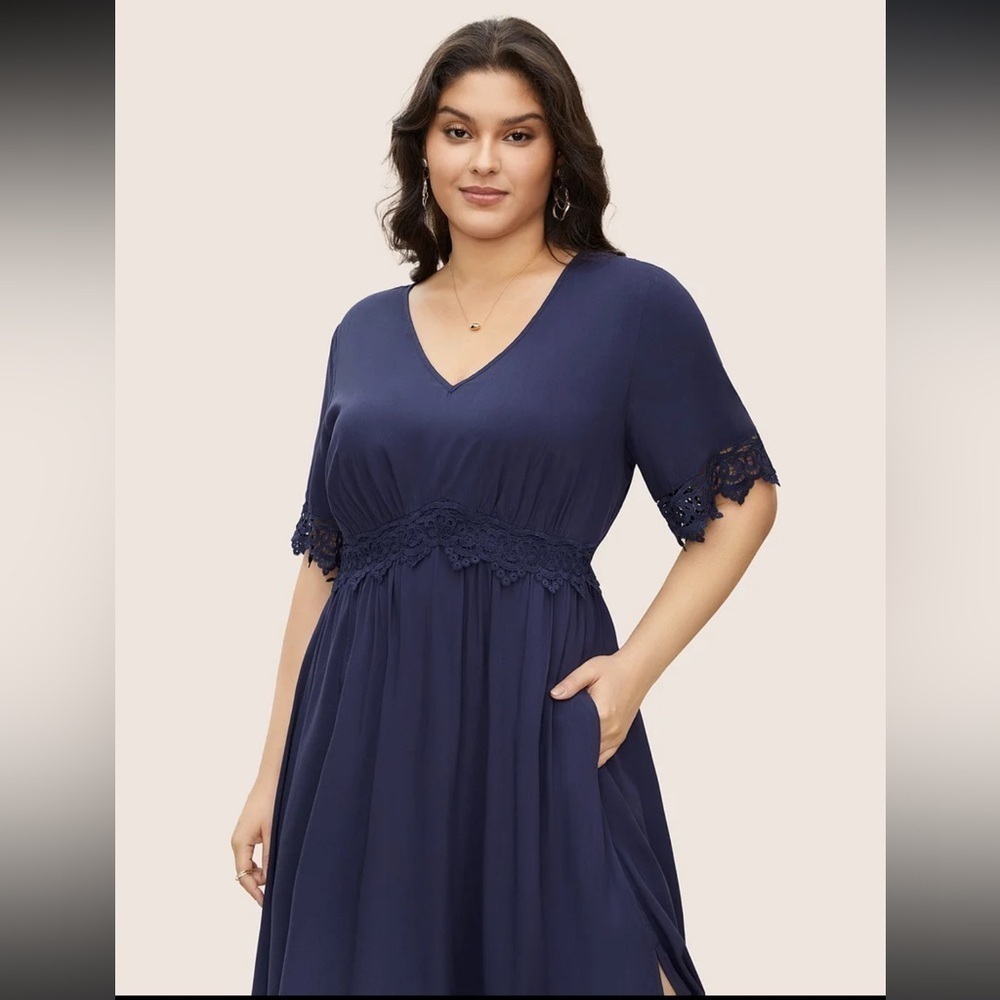 BloomChic Plus Size Solid Lace Panel Elastic Waist Split Hem Dress - Picture 4 of 7